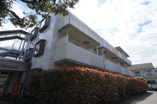 建物外観　丈夫で安心☆人気の鉄筋コンクリート造マンションです♪