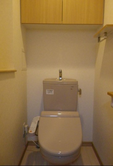 トイレ　※別部屋の参考写真です。