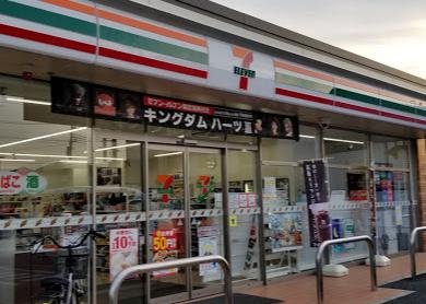 コンビニ　セブンイレブン 越谷神明町2丁目店（コンビニ）まで941m