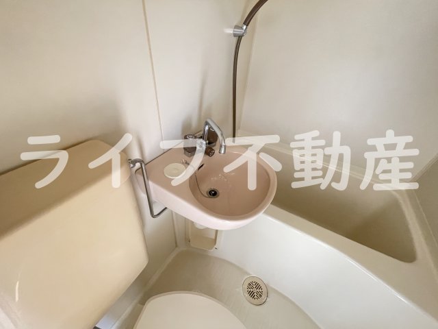 洗面設備　使いやすい独立洗面台です