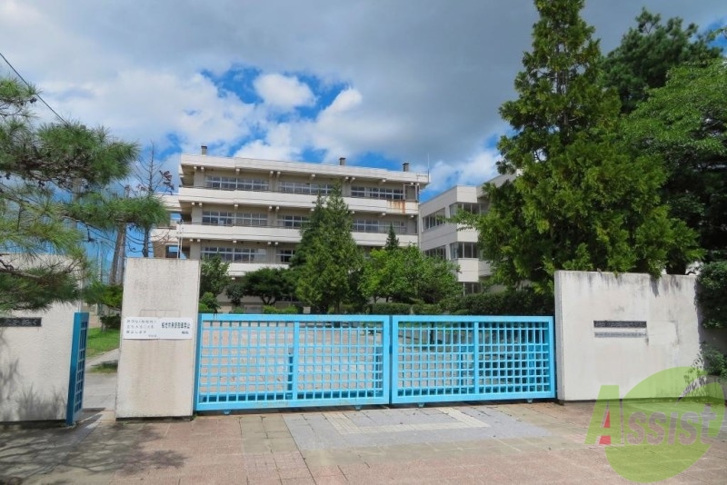 中学校　仙台市立郡山中学校（中学校）まで1483m
