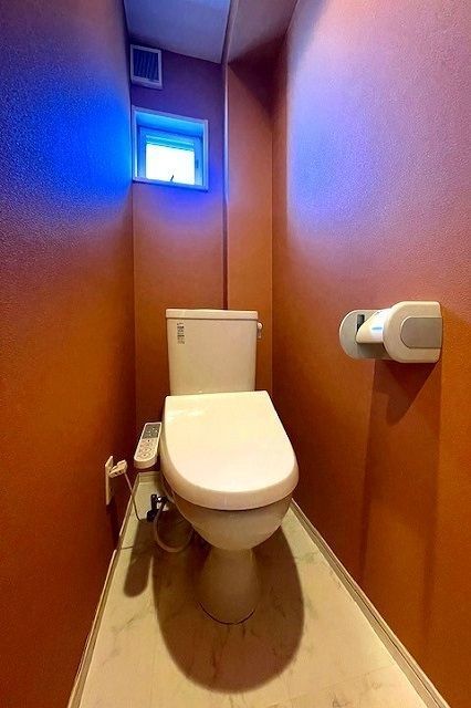 トイレ　別部屋のため現況優先