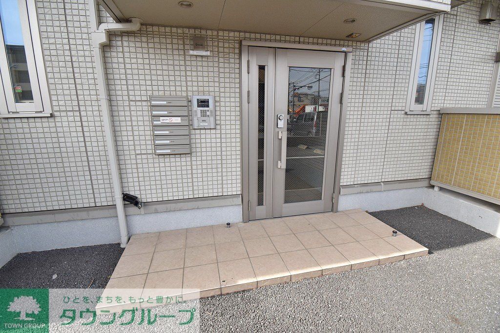 エントランス　エントランス