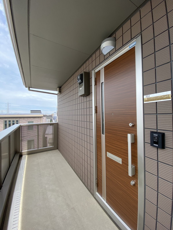 ロビー　弊社は都内全域の物件をご紹介可能です！