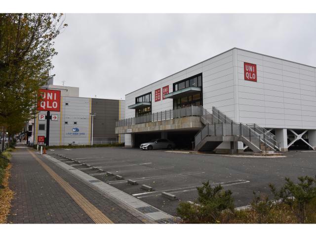 ショッピングセンター　ユニクロ白壁店（ショッピングセンター）まで576m