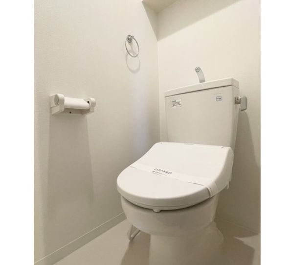 トイレ　トイレもきれいです