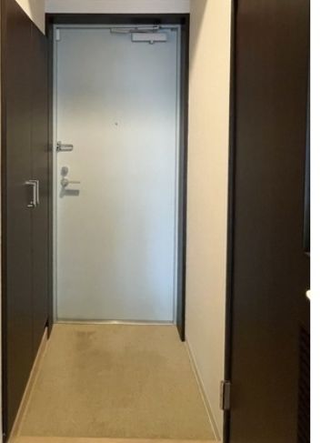 玄関　明るい玄関です