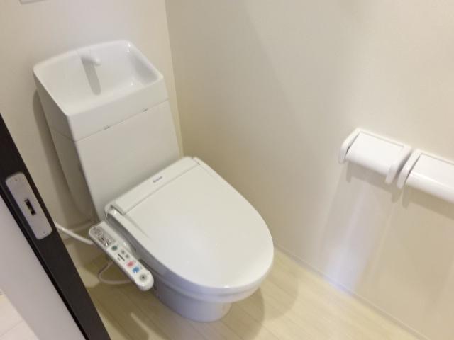 トイレ　シャワー付トイレ