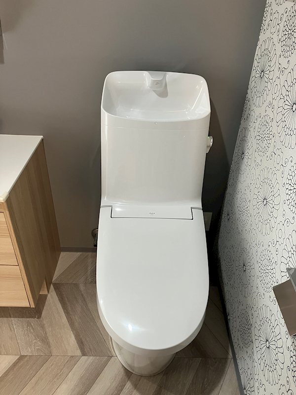 トイレ　※同タイプ別部屋写真