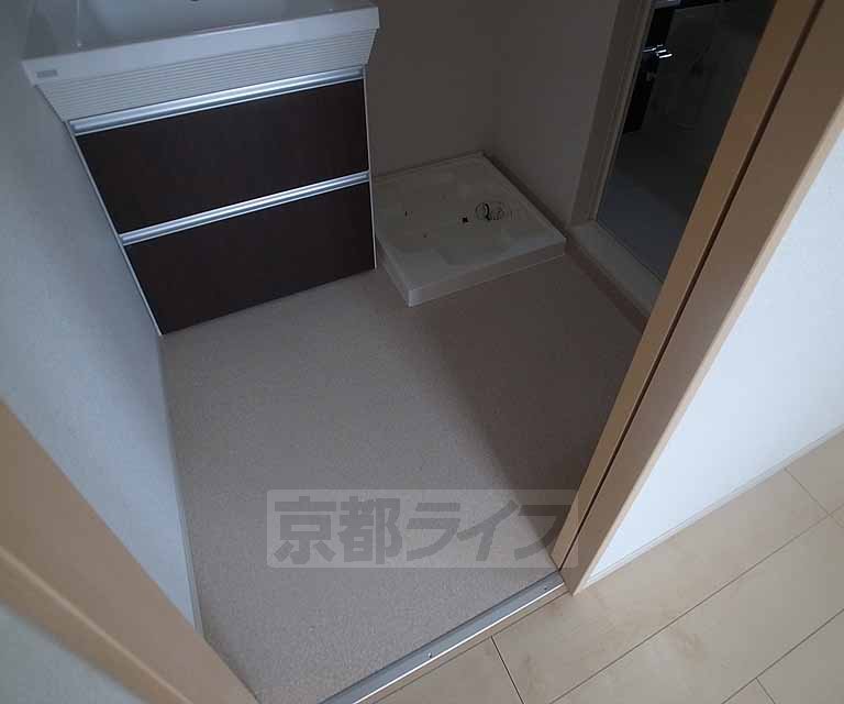 洗面設備　脱衣所兼洗面所です。