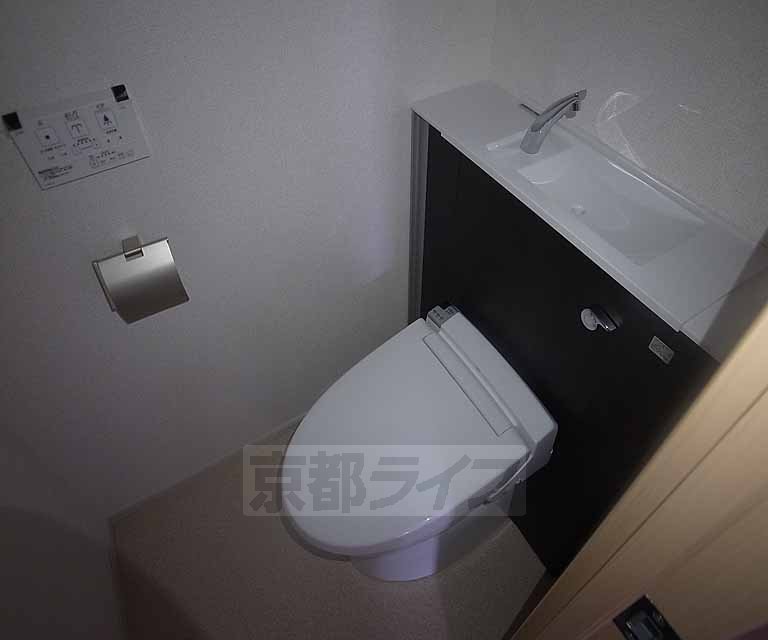トイレ　ウォシュレット・ウォームレット機能搭載のトイレです。