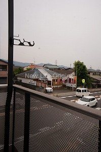 眺望　建物向いには遮るものがなく解放感のあるお部屋です。