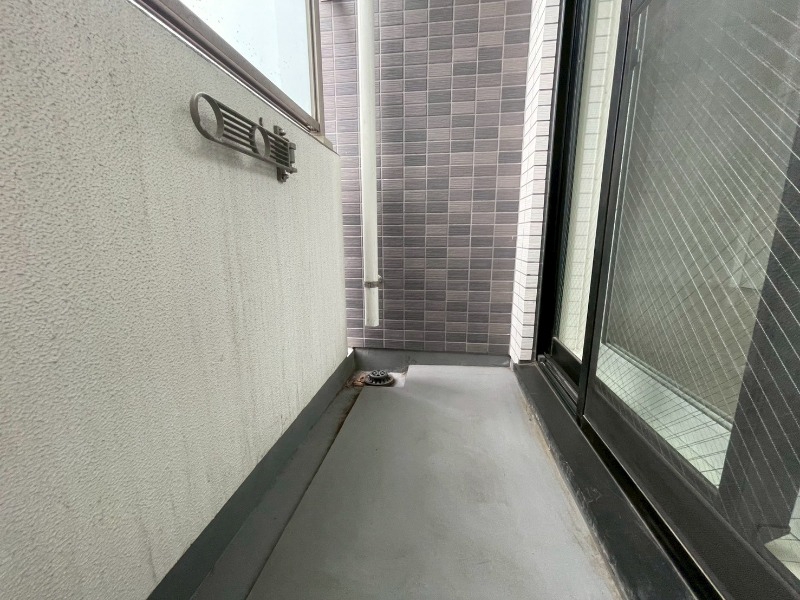 バルコニー　バルコニーです。洗濯物を干したり一息ついたりできますね！