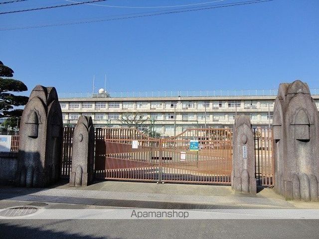 小学校　高知市立旭小学校（小学校）まで1110m