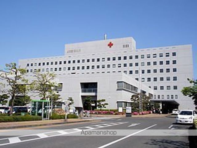 病院　岡山赤十字病院（病院）まで1075m