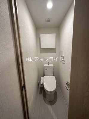 トイレ　温水洗浄便座