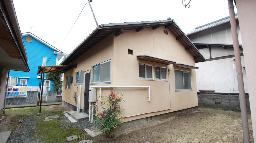 建物外観　住宅街に立地！