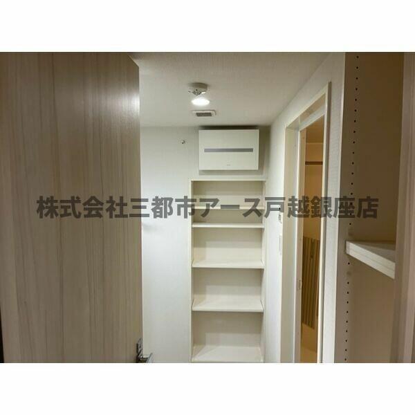 玄関　ＡＸＡＳ千鳥町