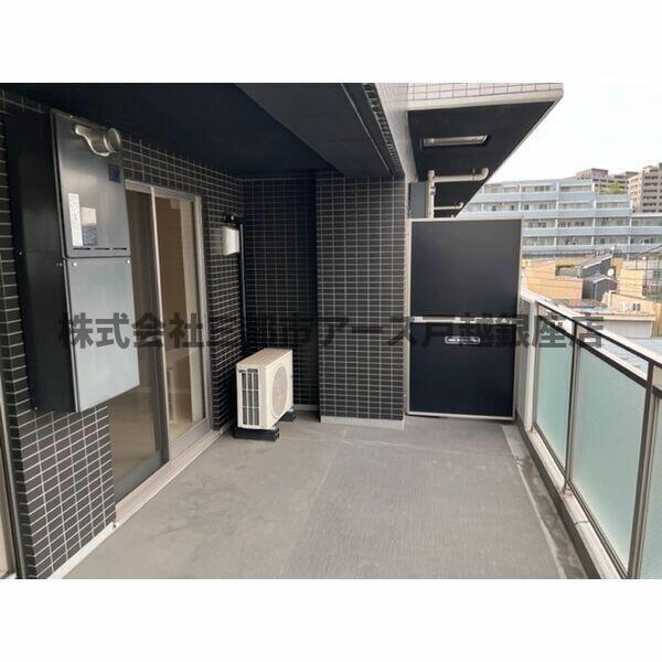 バルコニー　ＡＸＡＳ千鳥町