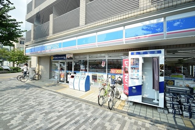 コンビニ　ローソン 千本丸太町店（コンビニ）まで590m