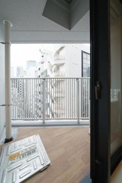 バルコニー　同タイプの別部屋の写真です