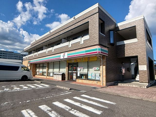 コンビニ　セブンイレブン　岡谷天竜町店（コンビニ）まで330m