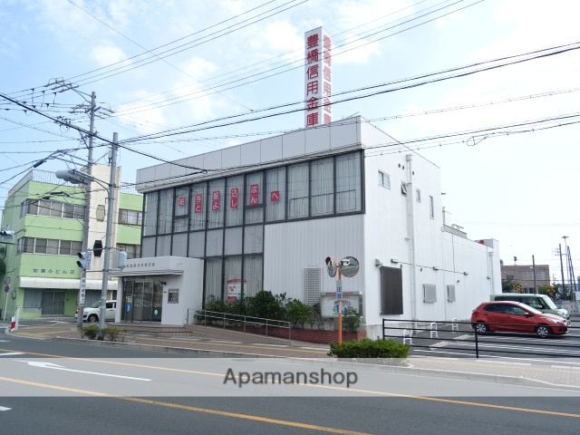銀行　豊橋信用金庫新所原支店（銀行）まで564m