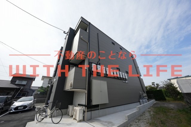 建物外観　こちら、外観パースです