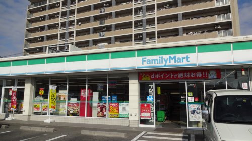 コンビニ　ファミリーマート 岡崎石工団地口店（コンビニ）まで411m