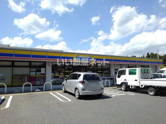コンビニ　ミニストップ 菰野町庁舎前店（コンビニ）まで695m