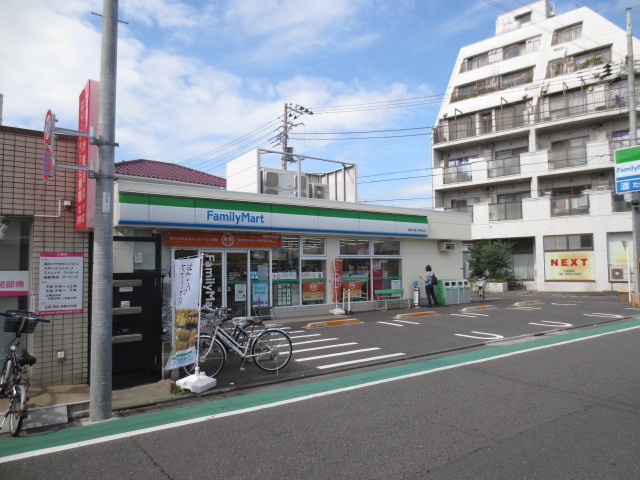 コンビニ　ファミリーマート練馬大泉小学校北店（コンビニ）まで490m