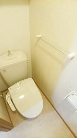 トイレ　トイレもきれいです