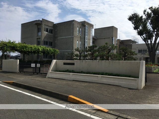 中学校　相模原市立上溝南中学校（中学校）まで613m