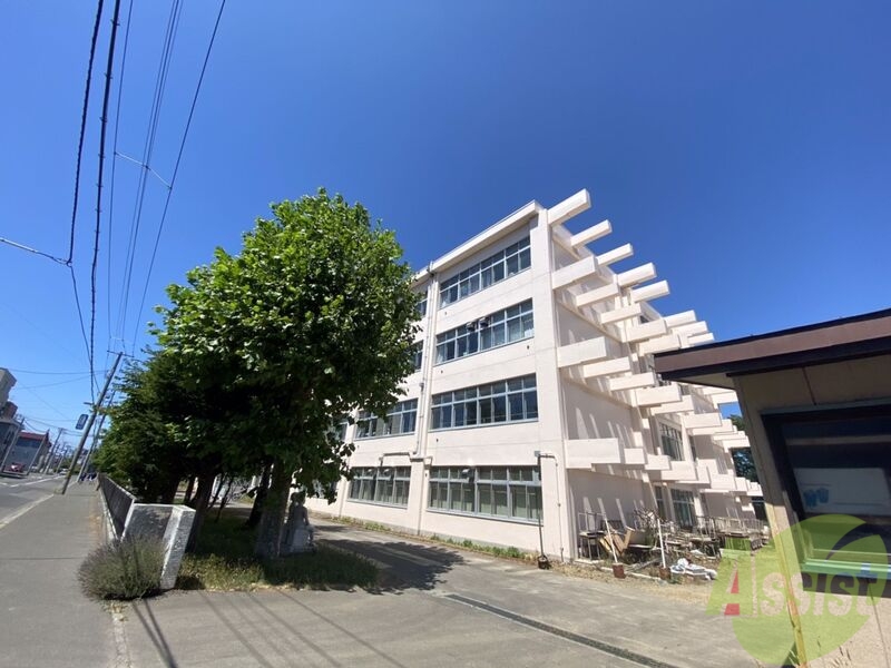 中学校　札幌市立北陽中学校（中学校）まで660m