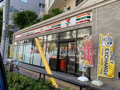 コンビニ　セブンイレブン 台東入谷1丁目北店（コンビニ）まで406m