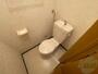 トイレ　こちらはトイレです。清潔感があり、安心して使用できます。