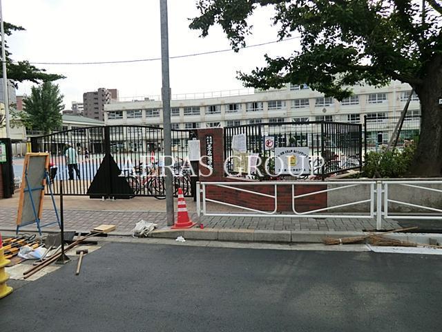 小学校　北区立王子第一小学校（小学校）まで443m