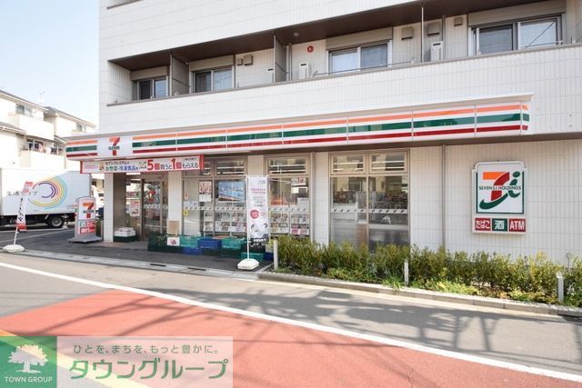 コンビニ　セブンイレブン（コンビニ）まで395m