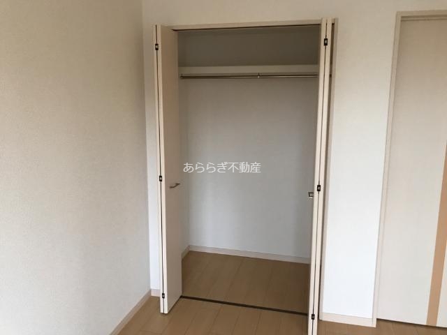 収納　洋室収納