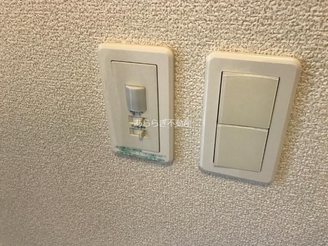 バルコニー　人感センサー照明