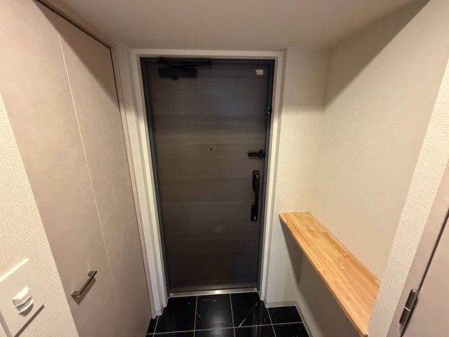 プレイズシード今池の玄関写真