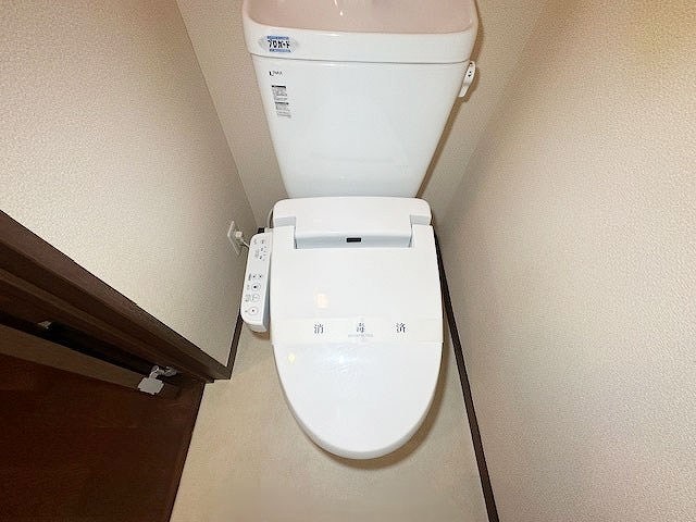トイレ　シャワートイレ