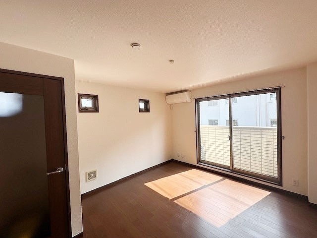 居室・リビング　フローリングのお部屋