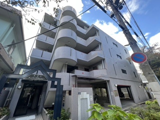 建物外観　エレベーター付きで重い荷物があっても安心です！