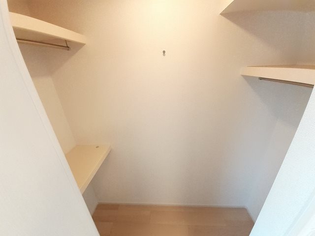 収納　※別号室の写真になります。