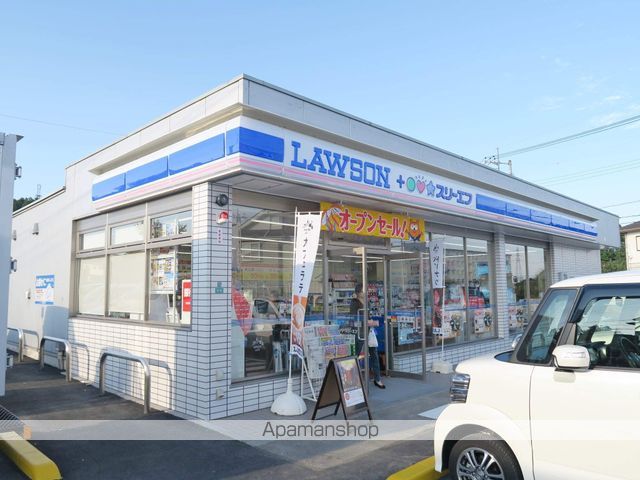 コンビニ　ローソンプラススリーエフ（コンビニ）まで740m