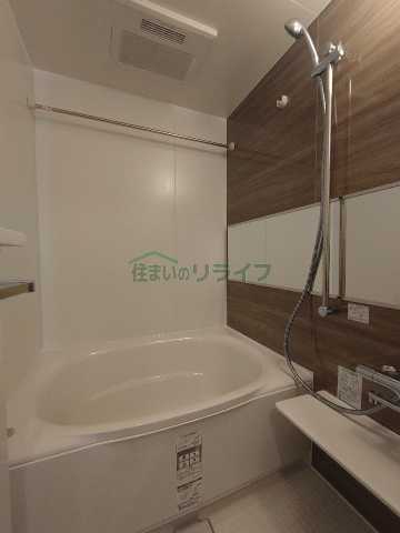 バス・シャワールーム　別部屋の参考写真になります。