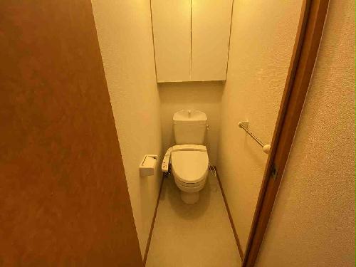 レオパレス蓮台寺公園西のトイレ写真