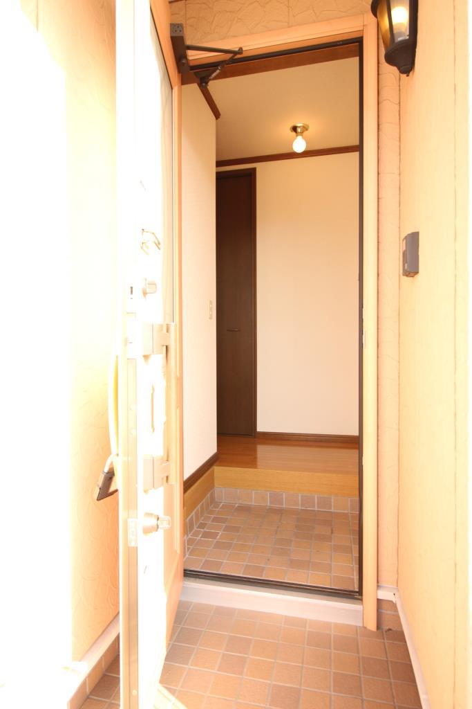 リーフグリーンCの玄関写真