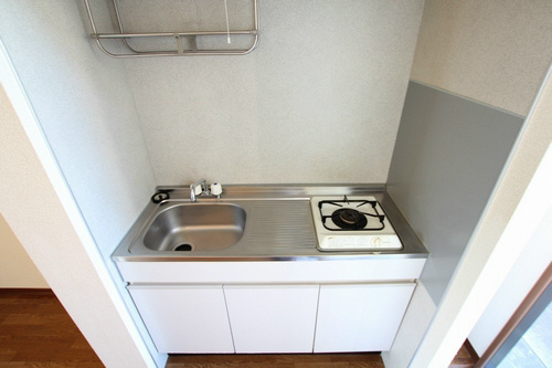 キッチン　【家具家電一式付き】【見学予約受付中】【仲介料減額】【弊社管